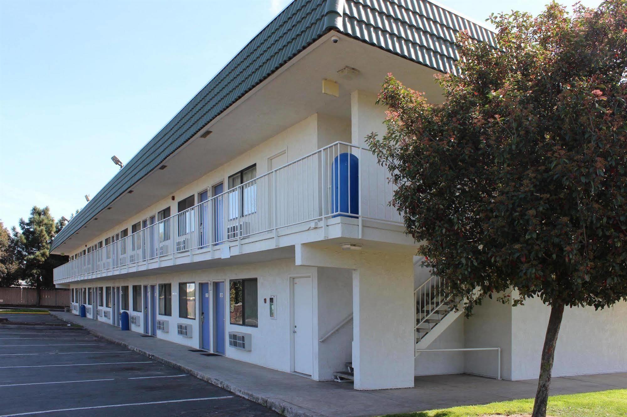 6-king City, Ca Hotel King City